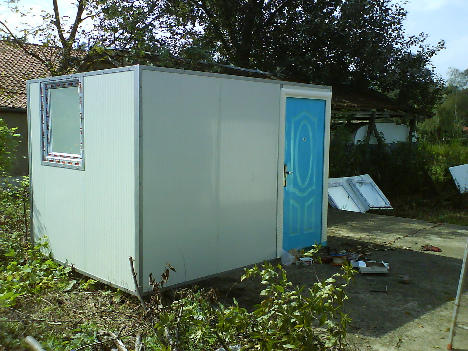 Kontejneri